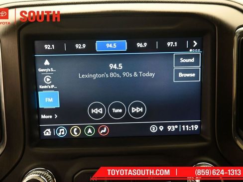 Used 2022 GMC Sierra 2500 AT4 w/ AT4 Premium Plus Package AWD/4WD image 13