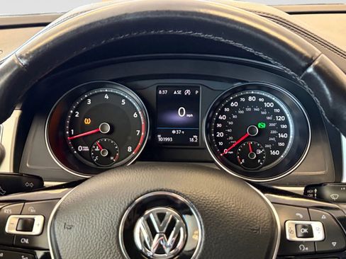 Used 2018 Volkswagen Atlas SE image 30