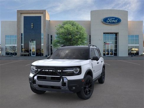 New 2025 Ford Bronco Sport Badlands w/ Sasquatch Badlands Package image 2