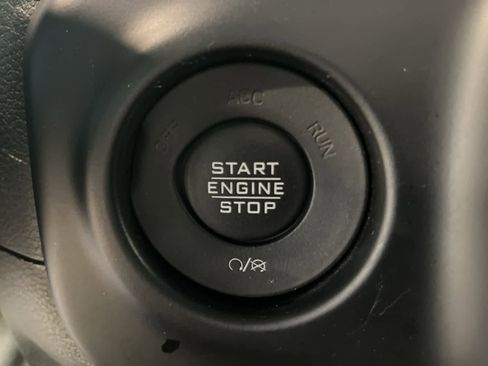 Used 2021 Jeep Wrangler Unlimited Sport image 16