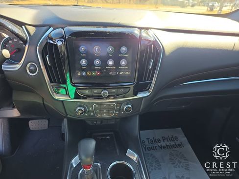 Used 2023 Chevrolet Traverse RS image 20