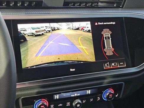 Certified 2025 Audi Q3 2.0T Premium w/ Convenience Package image 13