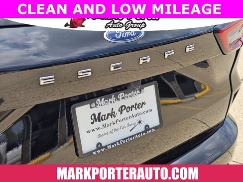 Used 2024 Ford Escape ST-Line image 14