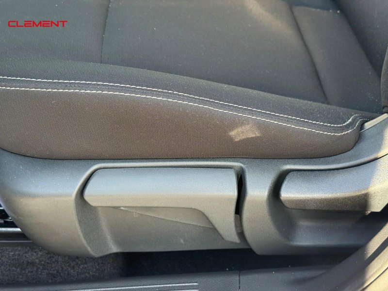 Used 2023 Nissan Rogue S AWD/4WD image 23