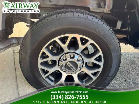 Used 2021 Ford F250 Lariat w/ Lariat Ultimate Package AWD/4WD image 33