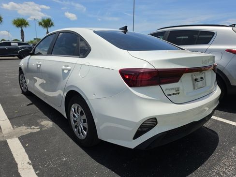 Certified 2023 Kia Forte LX FWD image 13