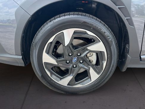 Certified 2024 Subaru Crosstrek 2.5i Limited w/ Crosstrek Mirror Package image 17