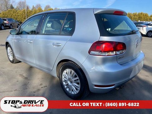 Used 2013 Volkswagen Golf 4-Door image 2