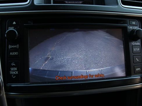 Used 2013 Toyota Highlander Limited AWD/4WD image 9