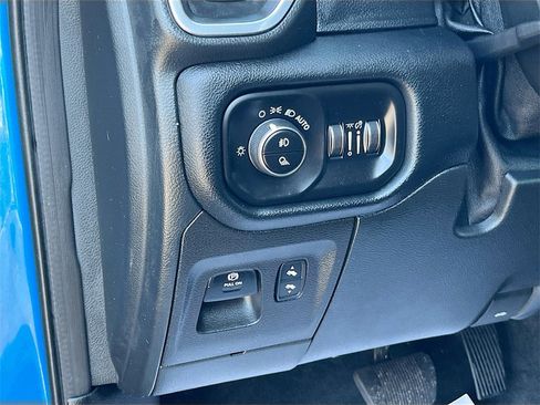 Certified 2022 RAM 1500 Laramie image 18