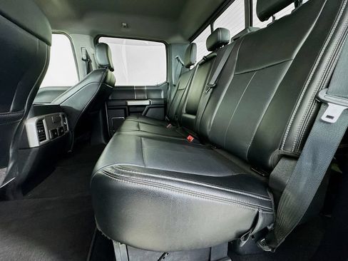 Used 2020 Ford F350 Lariat w/ FX4 Off-Road Package AWD/4WD image 27
