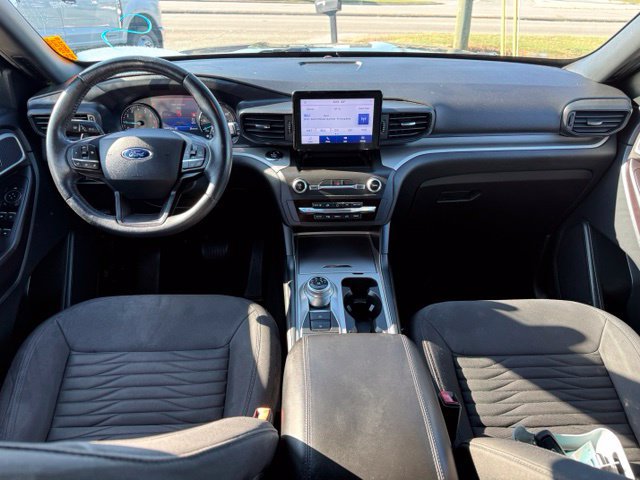 Used 2020 Ford Explorer XLT AWD/4WD image 15