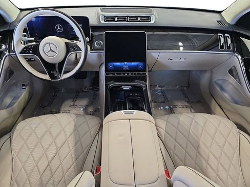 Used 2022 Mercedes-Benz S 580 4MATIC Sedan w/ Warmth & Comfort Package image 10