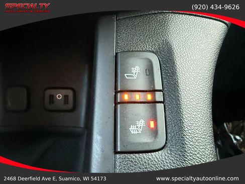 Used 2017 GMC Acadia SLE w/ Driver Alert Package I image 28