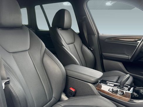 Used 2019 BMW X3 xDrive30i w/ Driving Assistance Package image 31