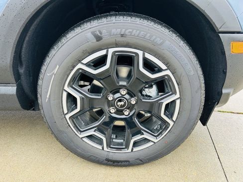 New 2025 Ford Bronco Sport Outer Banks w/ Outer Banks Tech Package+ AWD/4WD image 45
