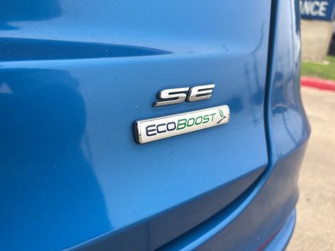 Used 2020 Ford Fusion SE FWD image 5