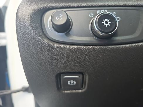 Used 2021 Chevrolet Blazer LT FWD image 26