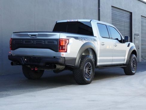 Used 2019 Ford F150 Raptor w/ Equipment Group 802A Luxury image 8