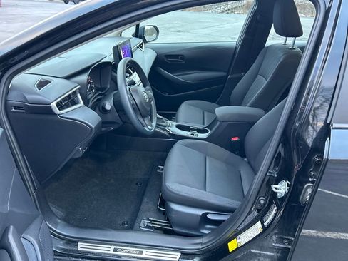 Certified 2025 Toyota Corolla LE image 17