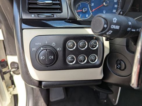 Used 2013 Maserati GranTurismo Convertible RWD image 14
