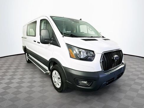 Certified 2025 Ford Transit 250 Low Roof w/ Exterior Upgrade Package RWD image 4