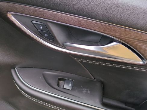 Certified 2023 Buick Envision Avenir image 30