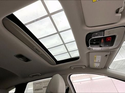 Certified 2025 Hyundai Tucson SEL image 10