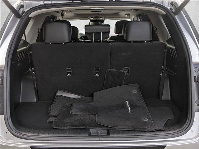 Used 2022 Hyundai Palisade SEL w/ 8P Bench Seat Package FWD image 6
