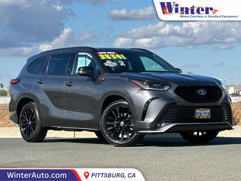 Used 2023 Toyota Highlander XSE image 1