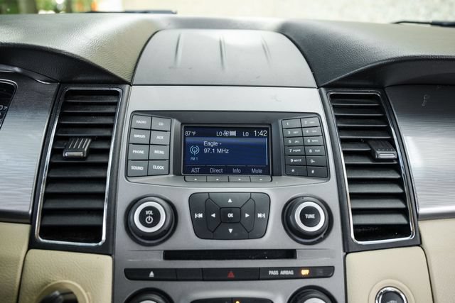 Used 2017 Ford Taurus SEL FWD image 51