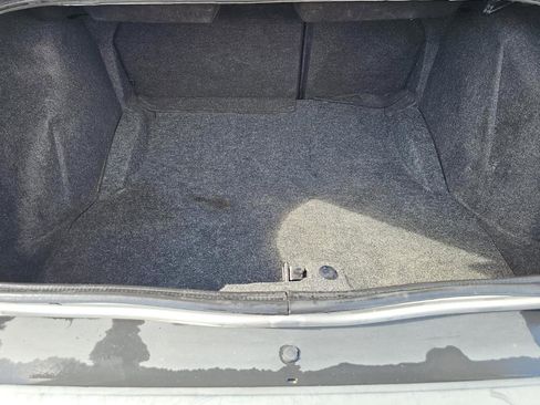 Used 2010 Dodge Challenger SE RWD image 17
