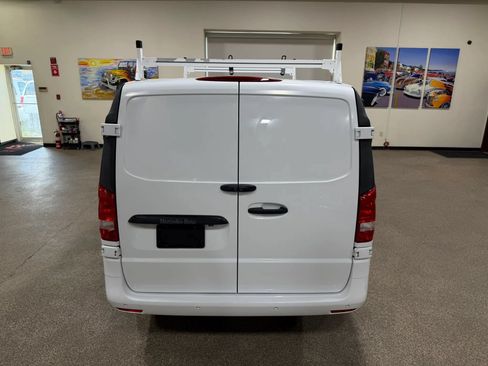 Used 2021 Mercedes-Benz Metris image 17