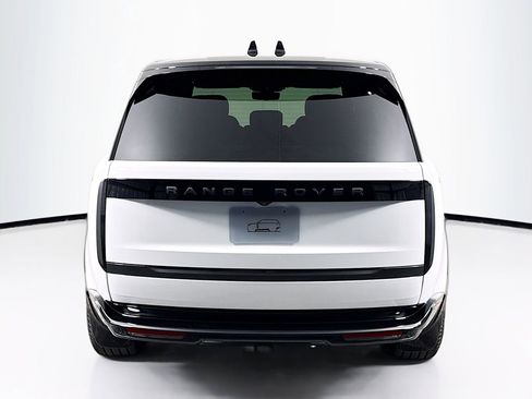 New 2026 Land Rover Range Rover Long Wheelbase SE image 6