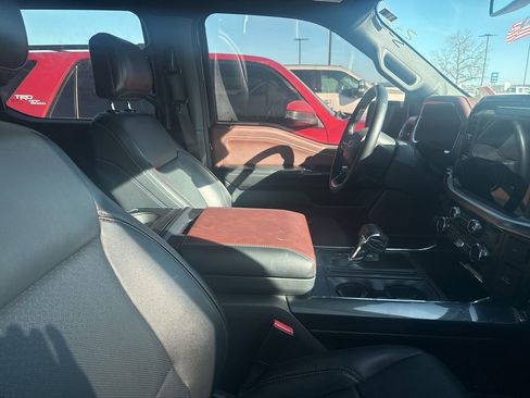 Used 2021 Ford F150 Lariat w/ Equipment Group 502A High image 4