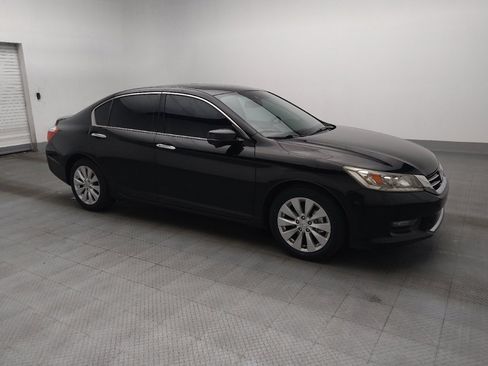 Used 2015 Honda Accord Touring image 11