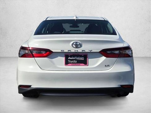 Used 2024 Toyota Camry LE image 7