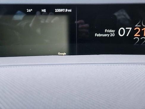 Used 2024 Lincoln Nautilus Premier w/ Equipment Group 102A image 2