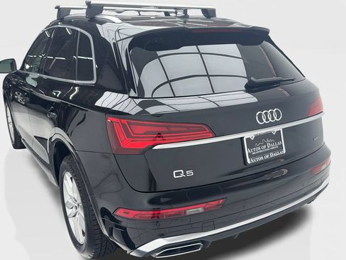 Used 2023 Audi Q5 2.0T Premium w/ Convenience Package AWD/4WD image 4