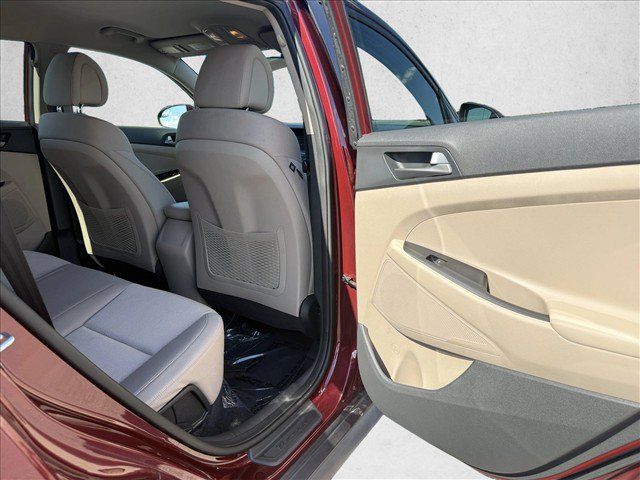 Used 2018 Hyundai Tucson SE w/ Cargo Package AWD/4WD image 21