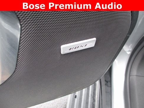 Used 2024 Chevrolet Tahoe High Country AWD/4WD image 21