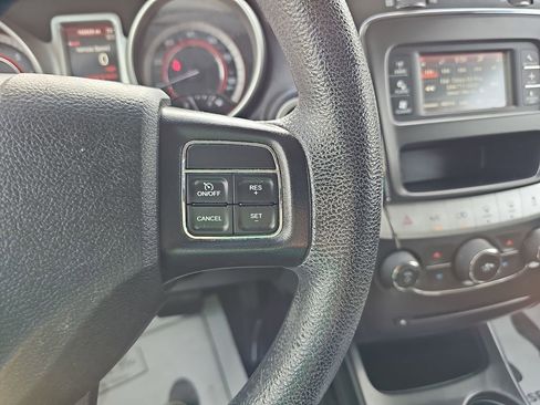 Used 2017 Dodge Journey SXT w/ Comfort/Convenience Group image 22