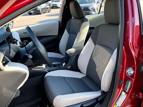 Certified 2025 Toyota Corolla LE image 8