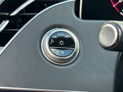 Used 2025 Mercedes-Benz E 350 Sedan image 33