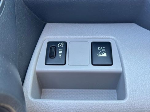 Used 2011 Toyota RAV4 Limited w/ Limited Extra Value Pkg image 31