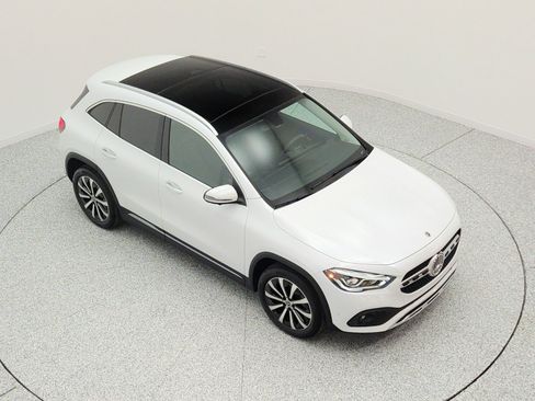 Used 2021 Mercedes-Benz GLA 250 4MATIC image 25