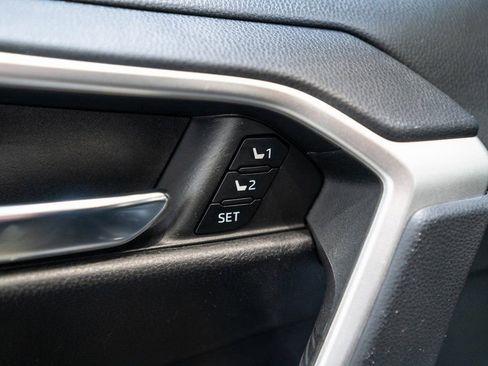 Certified 2022 Toyota RAV4 XLE Premium image 22