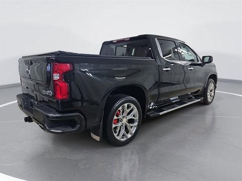 Used 2021 Chevrolet Silverado 1500 High Country image 3