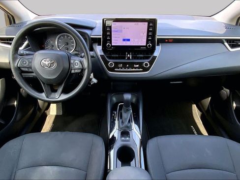 Used 2021 Toyota Corolla LE FWD image 15