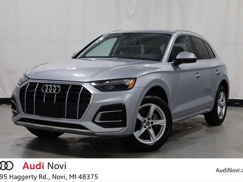 Used 2023 Audi Q5 2.0T Premium w/ Convenience Package image 1